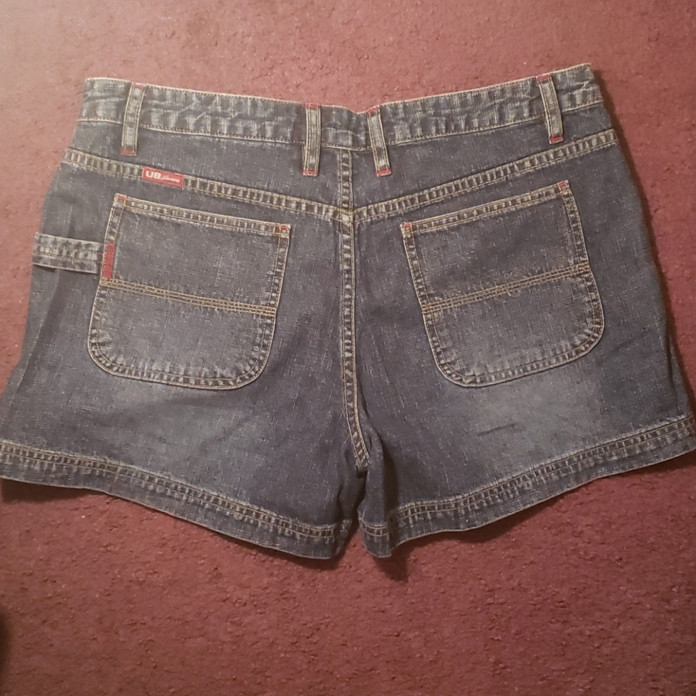 Shorts - Picture 2 of 2